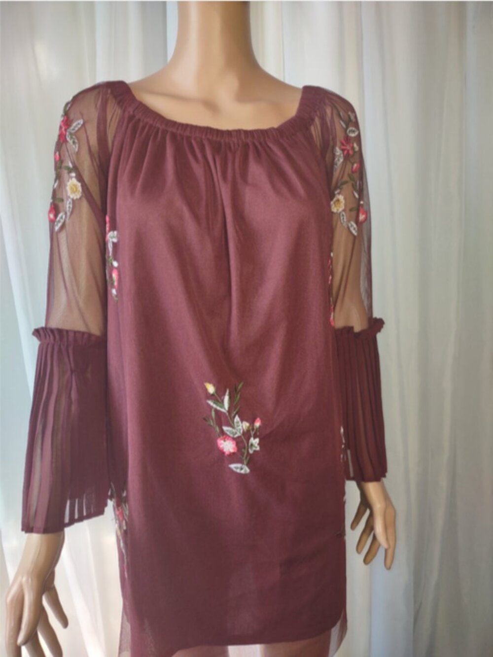 Bongo embroider burgundy mini dress with bell sleeves size M